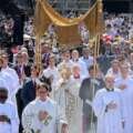 Misa de Corpus Christi: «Volvamos a Él con amor sincero»